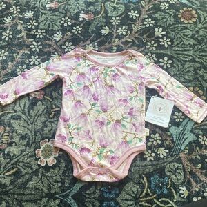 nwt Burt’s Bees 6-9month onesie